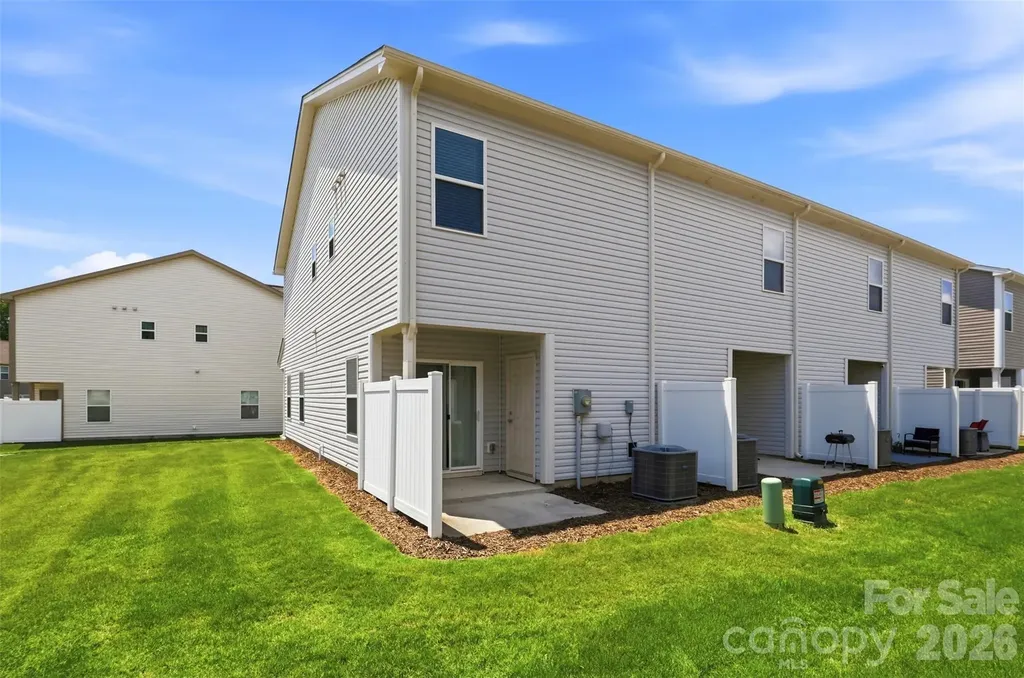 13889 Clayborn Street Midland NC 28107