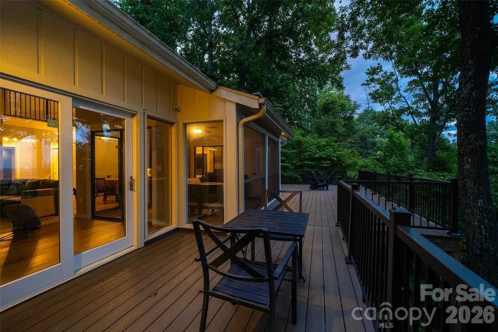 27 Walnut Drive Mills River NC 28759