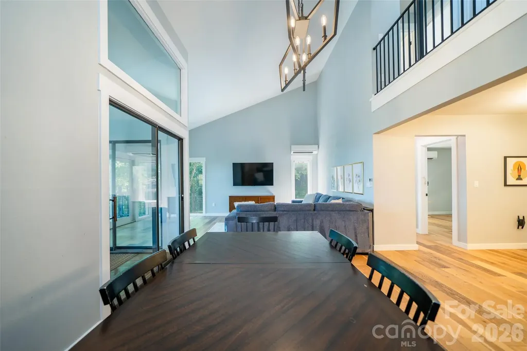 27 Walnut Drive Mills River NC 28759