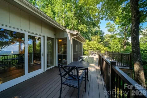 27 Walnut Drive Mills River NC 28759