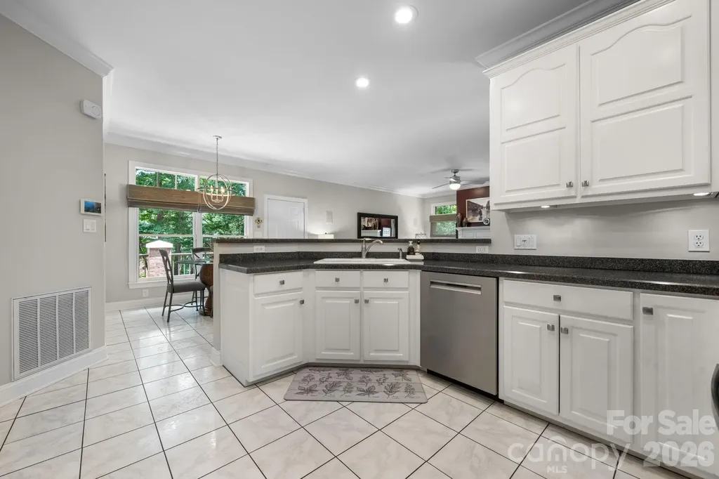 106 Oakland Court NE Valdese NC 28690