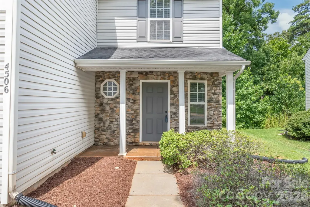 4506 Christenbury Hills Lane Charlotte NC 28269