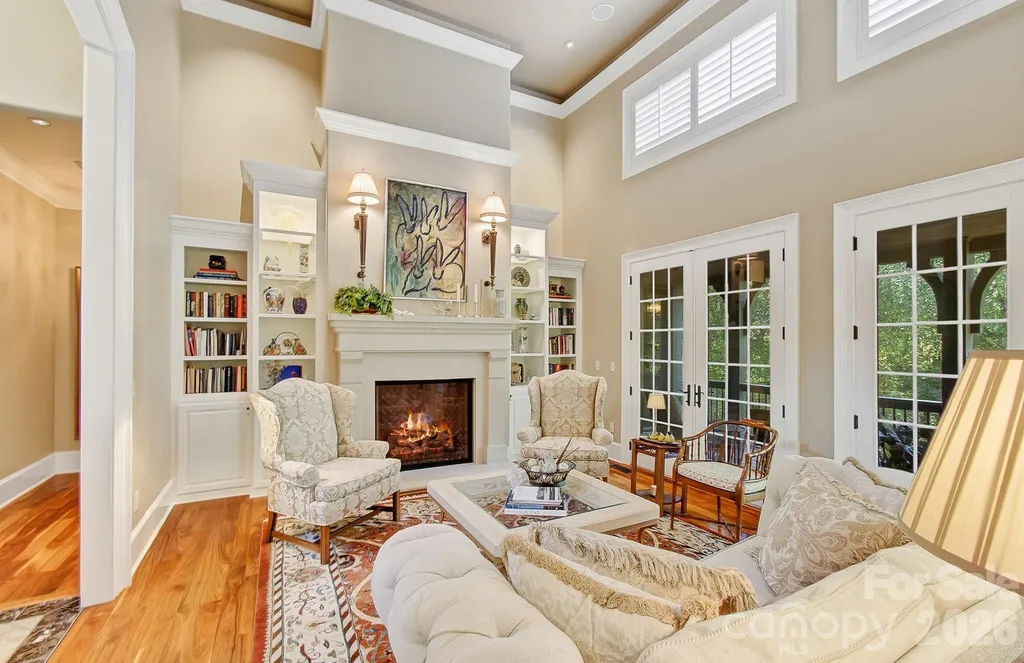 1333 Solomon Circle Hendersonville NC 28739