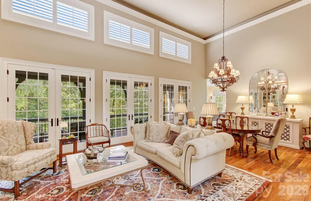 1333 Solomon Circle Hendersonville NC 28739