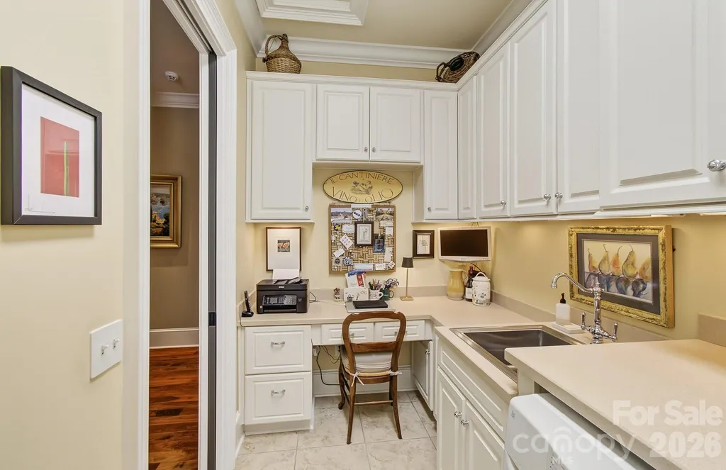 1333 Solomon Circle Hendersonville NC 28739