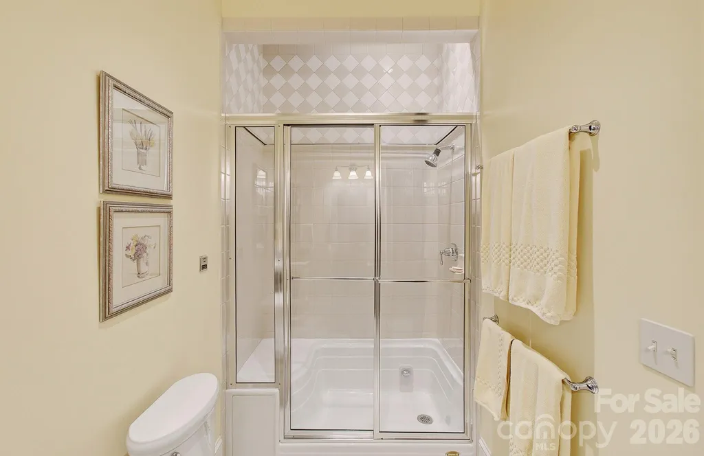 1333 Solomon Circle Hendersonville NC 28739