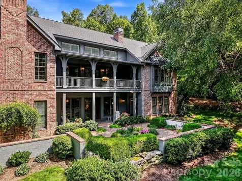 1333 Solomon Circle Hendersonville NC 28739