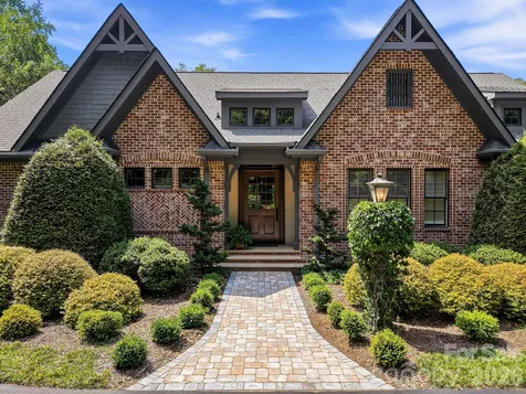 1333 Solomon Circle Hendersonville NC 28739
