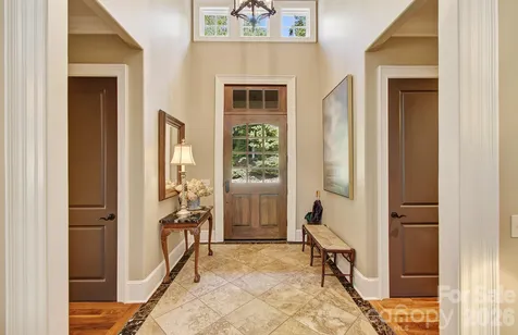 1333 Solomon Circle Hendersonville NC 28739