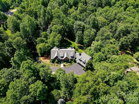 1333 Solomon Circle Hendersonville NC 28739