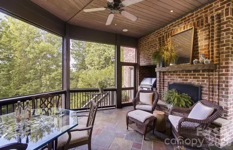 1333 Solomon Circle Hendersonville NC 28739