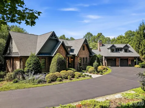 1333 Solomon Circle Hendersonville NC 28739