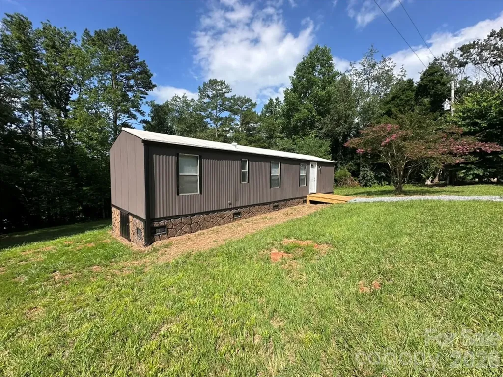 285 Cold Springs Road Mill Spring NC 28756