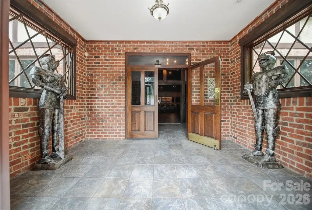 2289 St Pauls Church Road Newton NC 28658