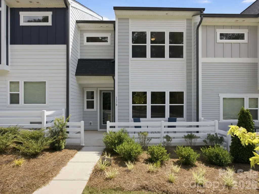 137-D Forest Lake Boulevard Mooresville NC 28117