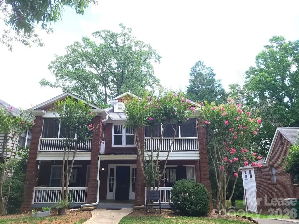 1623 Fountain View Street Charlotte NC 28208