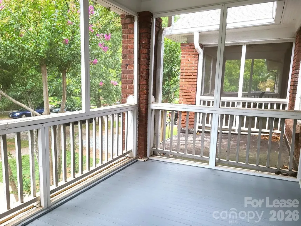 1623 Fountain View Street Charlotte NC 28208
