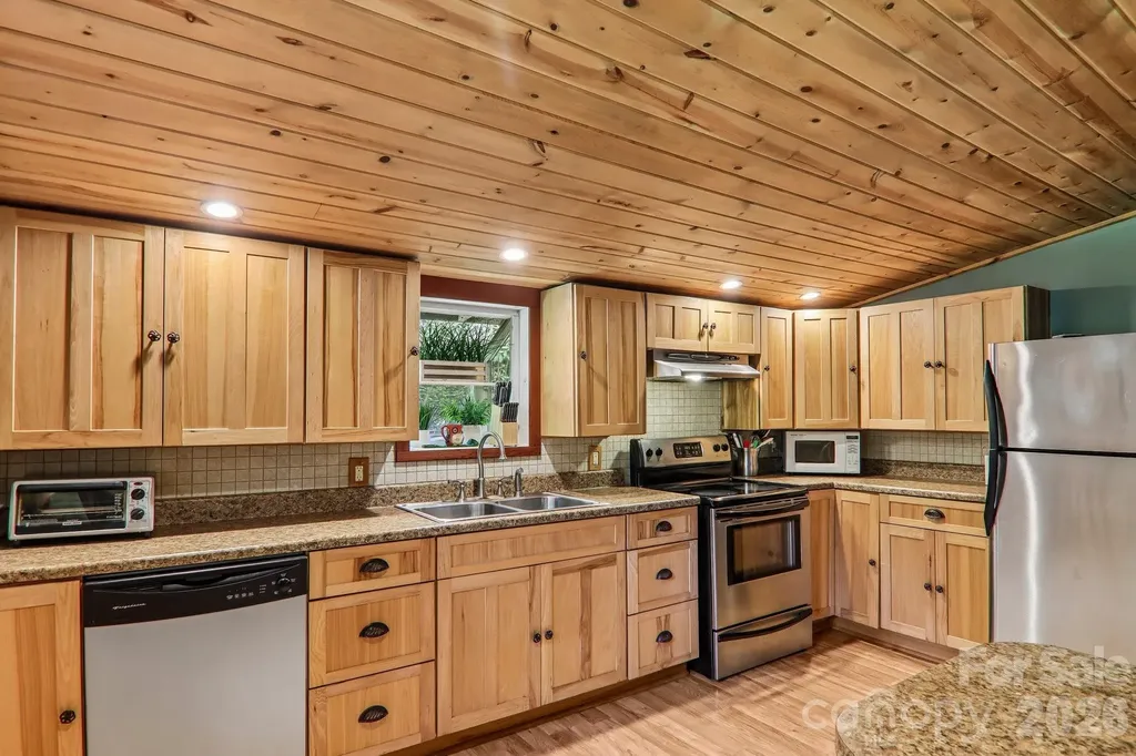 251 Village Lane Mars Hill NC 28754