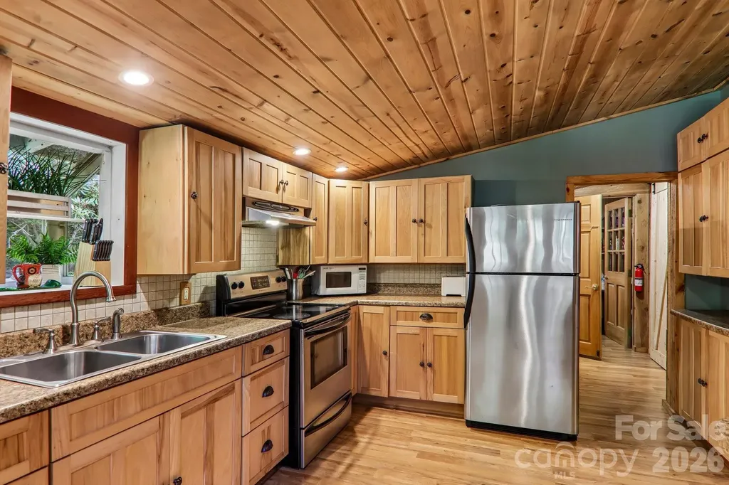 251 Village Lane Mars Hill NC 28754