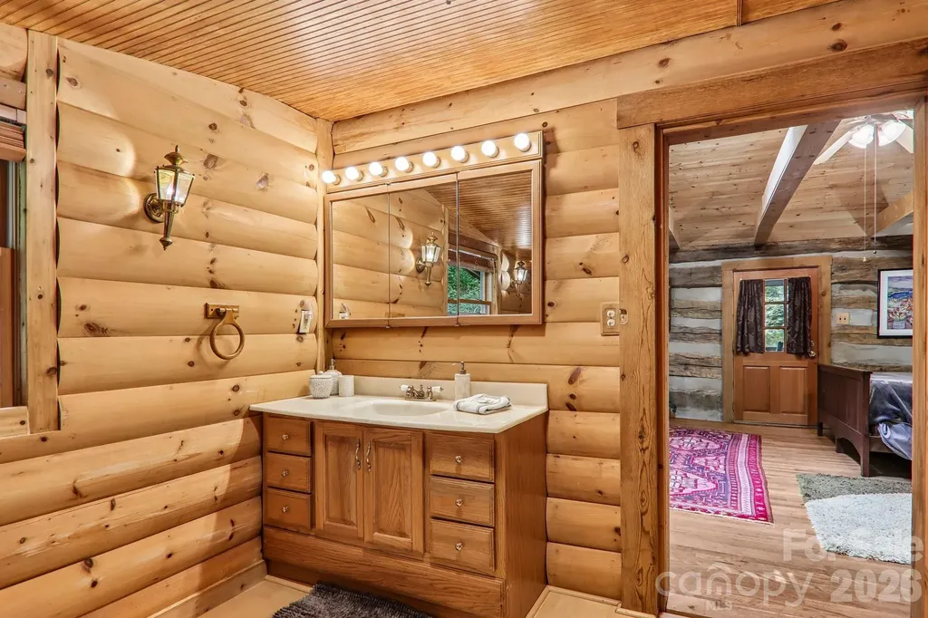 251 Village Lane Mars Hill NC 28754