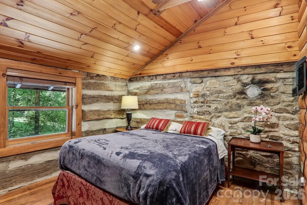 251 Village Lane Mars Hill NC 28754