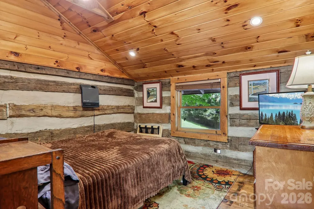 251 Village Lane Mars Hill NC 28754