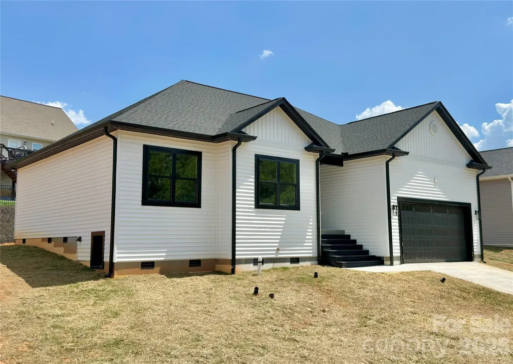 1204 Spring Time Court SW Lenoir NC 28645