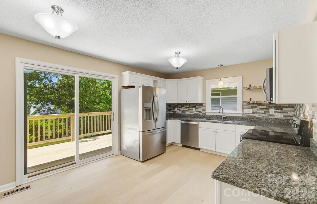 147 Birch Lane Arden NC 28704