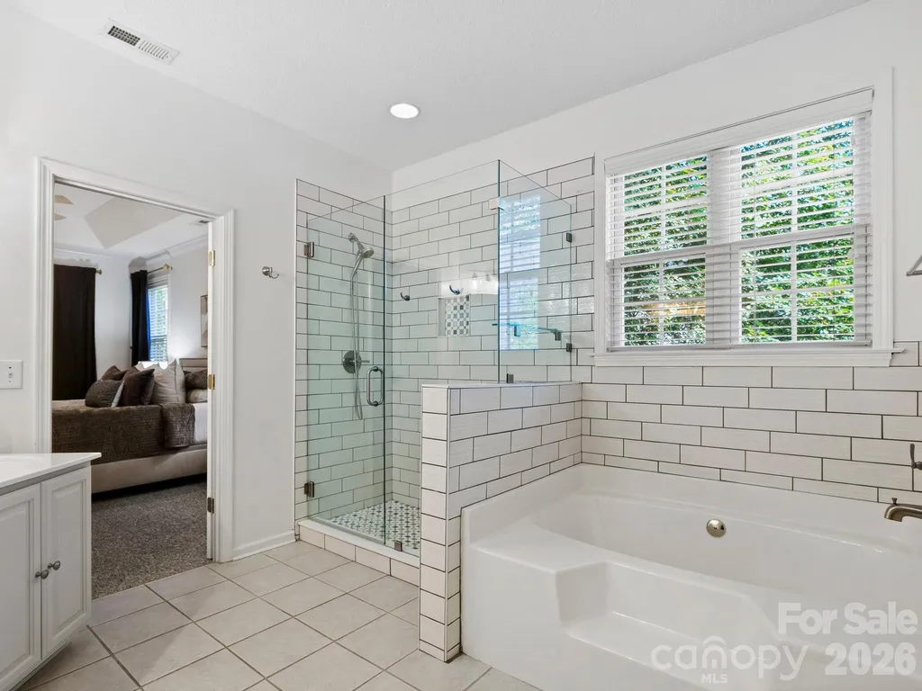 412 Silo Drive Asheville NC 28806