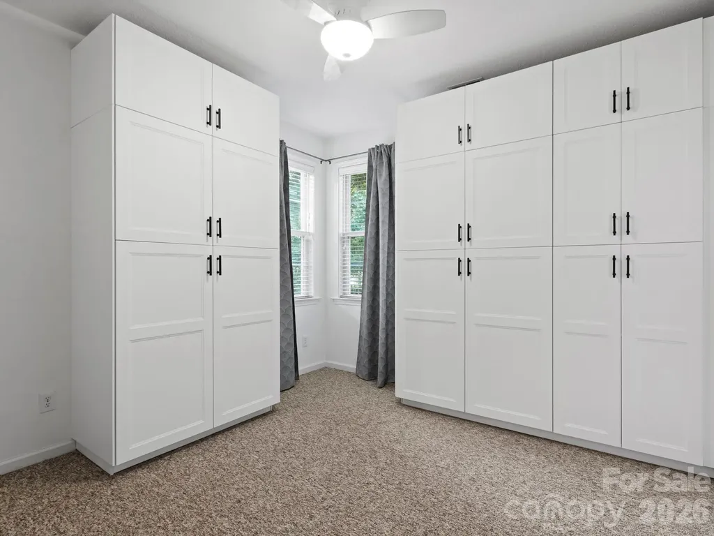 412 Silo Drive Asheville NC 28806