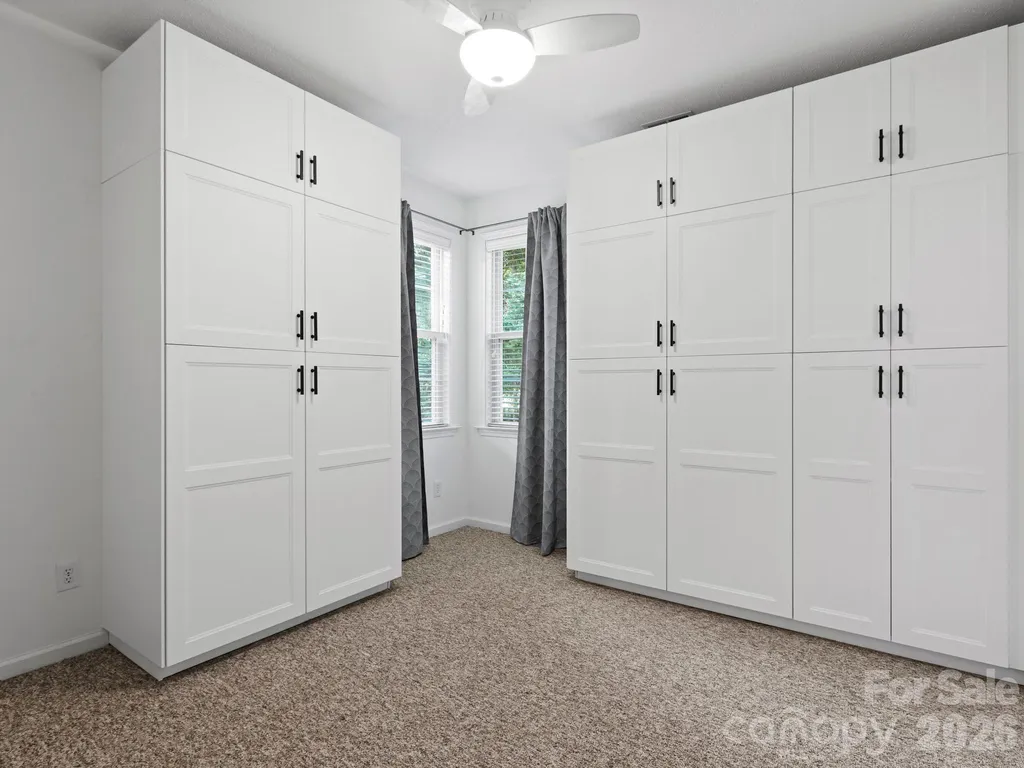412 Silo Drive Asheville NC 28806