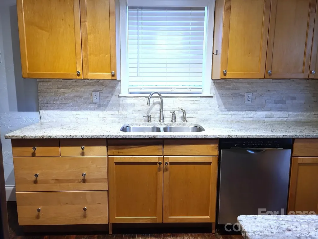 4229 Hiddenbrook Drive Charlotte NC 28205