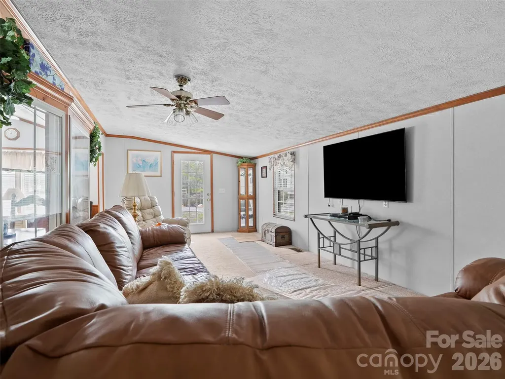 43 Pike Point Waynesville NC 28785