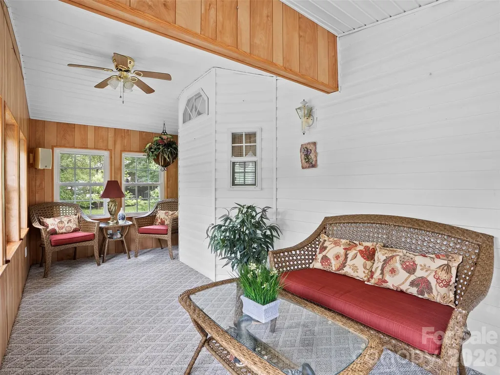 43 Pike Point Waynesville NC 28785