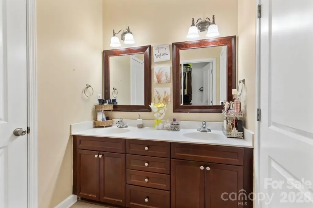 8409 Scotney Bluff Avenue Charlotte NC 28273