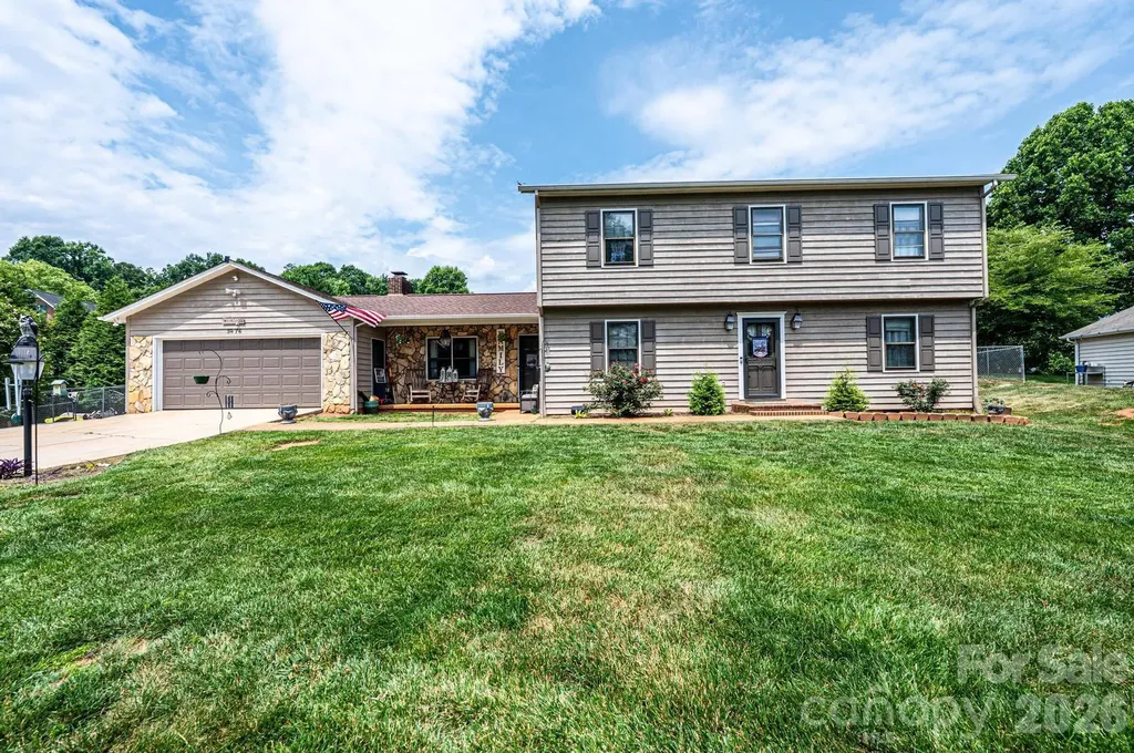 5976 Gold Creek Estate Drive Hickory NC 28601