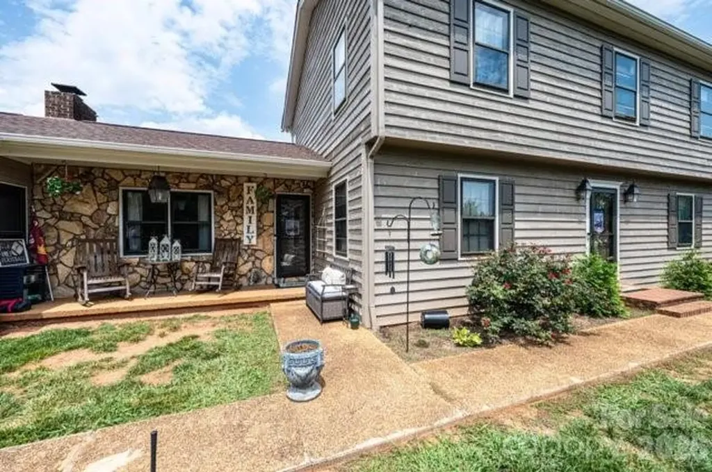 5976 Gold Creek Estate Drive Hickory NC 28601