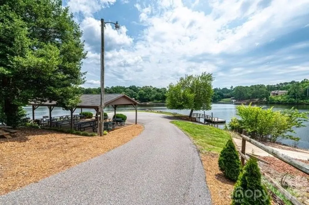 5976 Gold Creek Estate Drive Hickory NC 28601