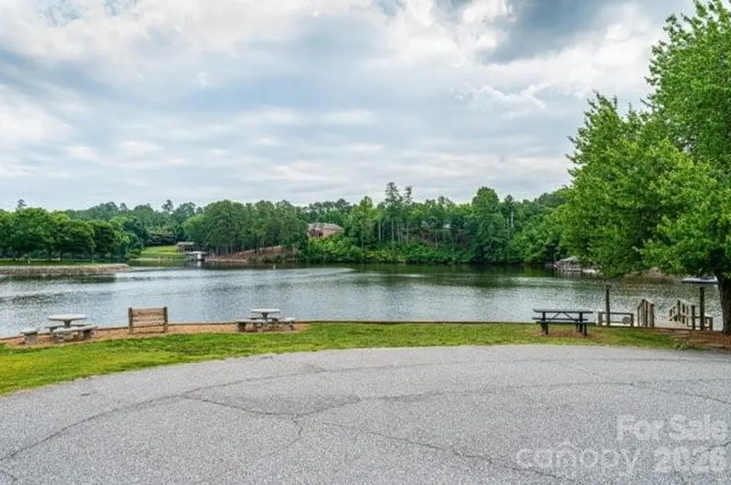 5976 Gold Creek Estate Drive Hickory NC 28601