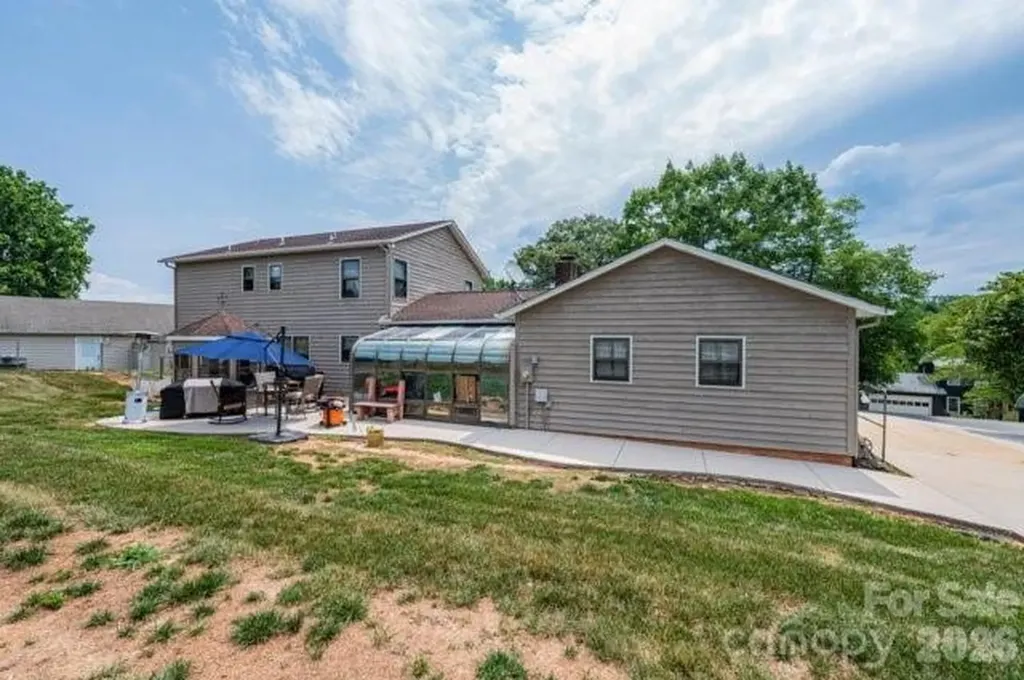 5976 Gold Creek Estate Drive Hickory NC 28601