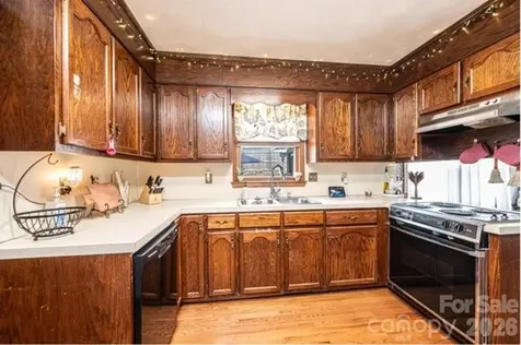 5976 Gold Creek Estate Drive Hickory NC 28601
