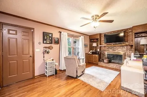 5976 Gold Creek Estate Drive Hickory NC 28601