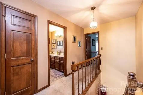 5976 Gold Creek Estate Drive Hickory NC 28601