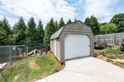 5976 Gold Creek Estate Drive Hickory NC 28601