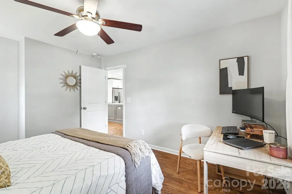 3330 Woodleaf Road Charlotte NC 28205