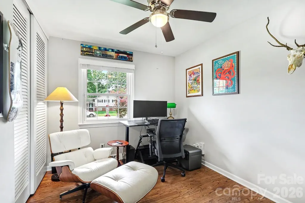 3330 Woodleaf Road Charlotte NC 28205