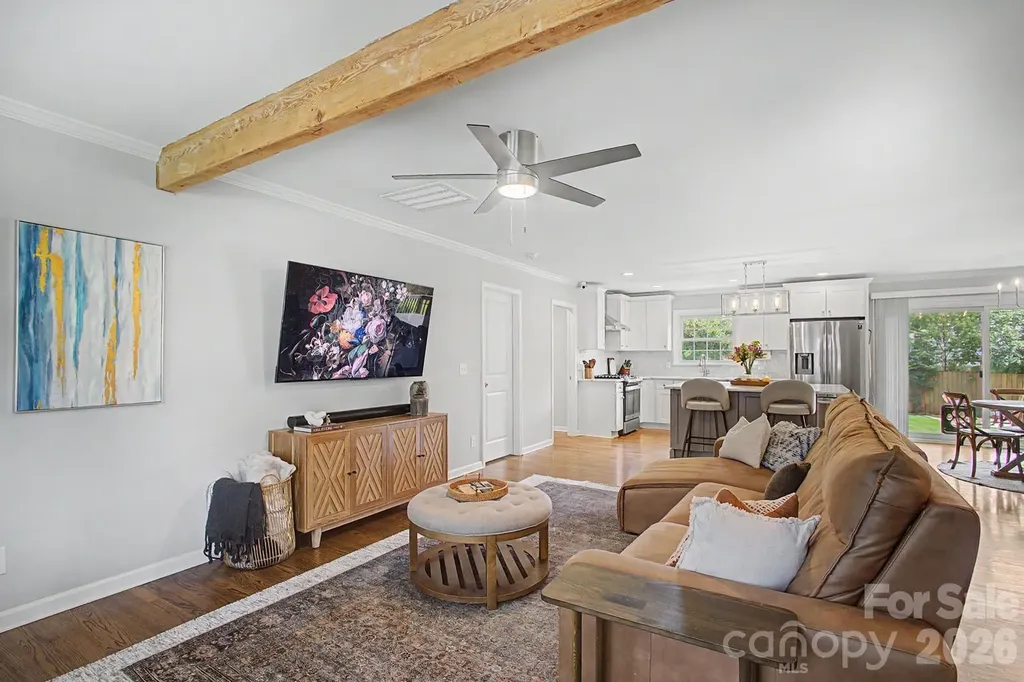 3330 Woodleaf Road Charlotte NC 28205