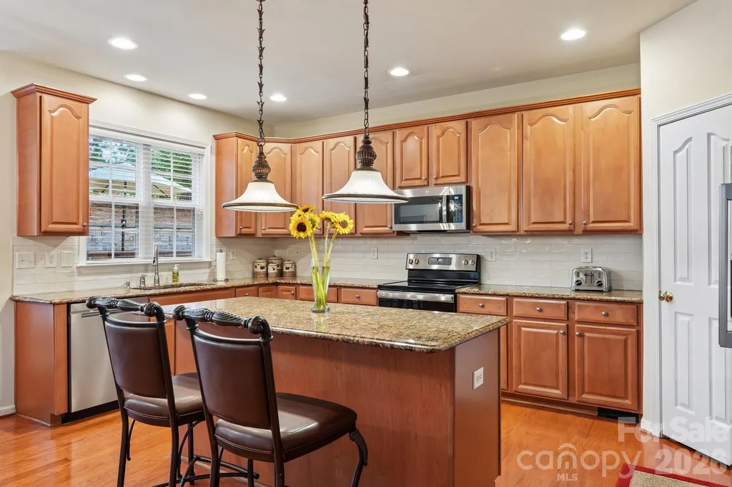 7809 Pinecroft Court Harrisburg NC 28075