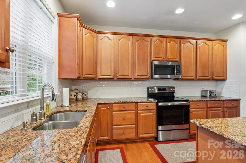 7809 Pinecroft Court Harrisburg NC 28075