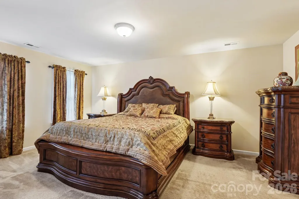 7809 Pinecroft Court Harrisburg NC 28075